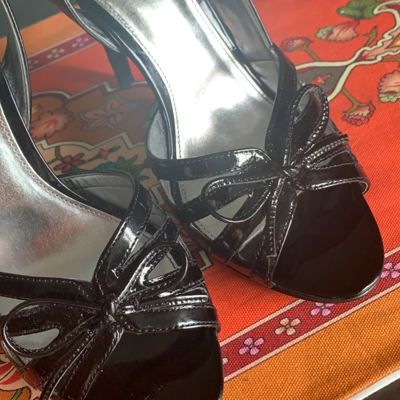 Calvin Klein Peper Patent Black Platform Heels - SIZE 7M - Picture 14 of 15